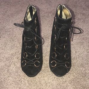 Black 5’ Suede Heel